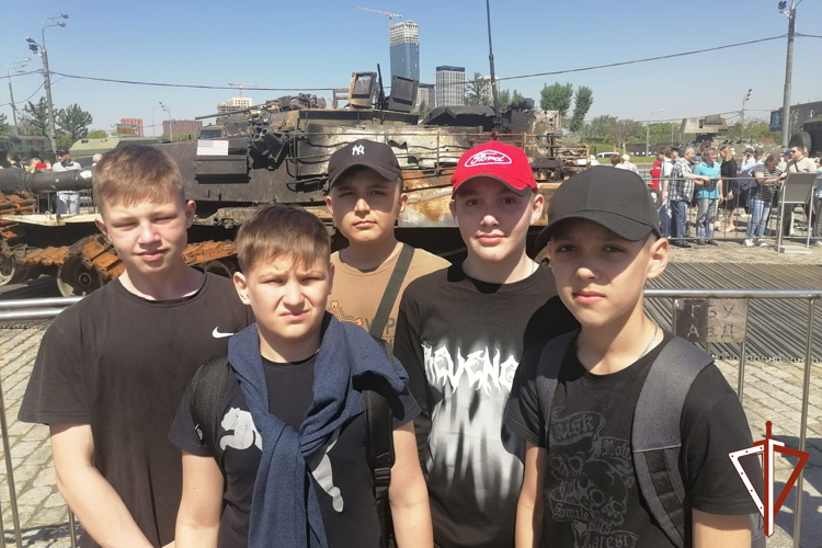 Курсанты военно-патриотического движения Росгвардии из Югры приняли участие в турнире по стрельбе «Юный витязь»