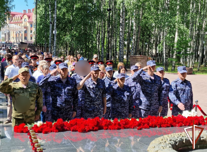  В день памяти и скорби Росгвардия почтила память участников Великой Отечественной войны  в Югре 