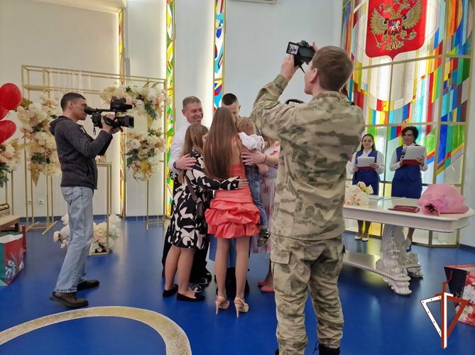 Очередной выпуск ведомственной  программы «Югра – территория безопасности. Росгвардия» посвящен Году семьи (ВИДЕО) 
