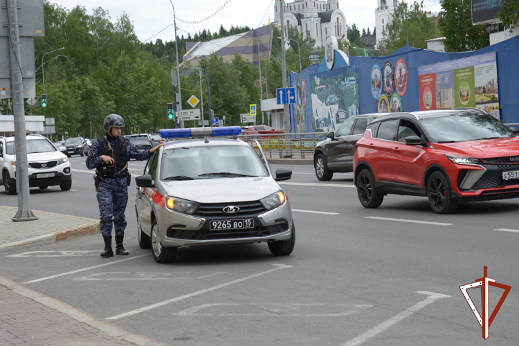  Вневедомственной охране посвящен очередной выпуск авторской программы «Югра – территория безопасности. Росгвардия»   (ВИДЕО) 