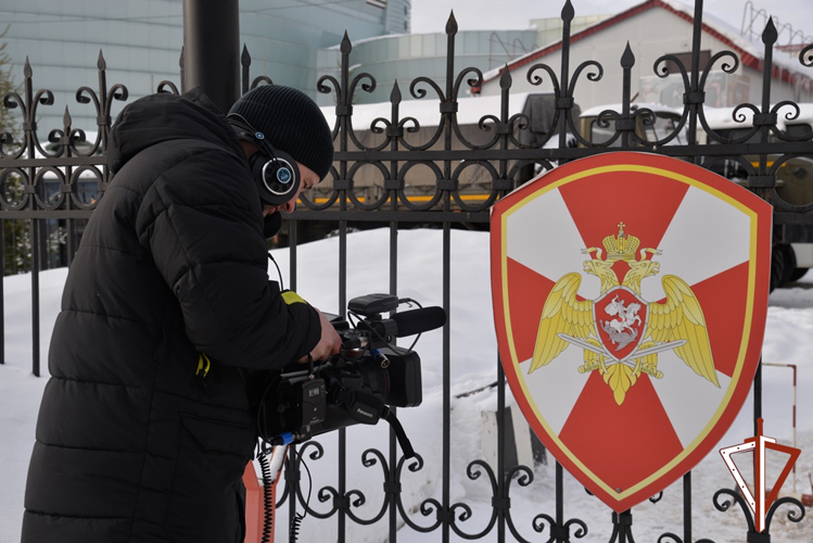 Очередной выпуск ведомственной  программы «Югра – территория безопасности. Росгвардия» посвящен Году семьи (ВИДЕО) 