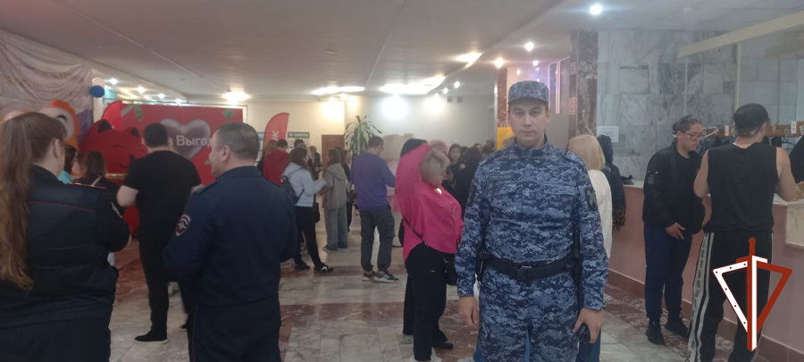 Росгвардия обеспечила в Югре безопасность праздничных мероприятий, посвященных Дню молодежи
