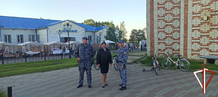 Росгвардия обеспечила в Югре безопасность праздничных мероприятий, посвященных Дню молодежи