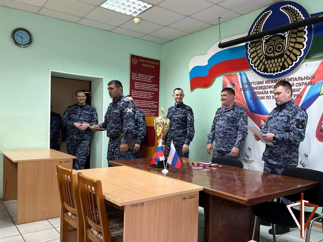 Лучших сотрудников вневедомственной охраны определили в Югре