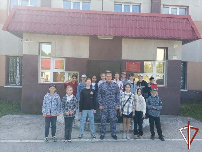 В Югре Росгвардия рассказала региональным журналистам о проведении ведомственной акции «Каникулы с Росгвардией»