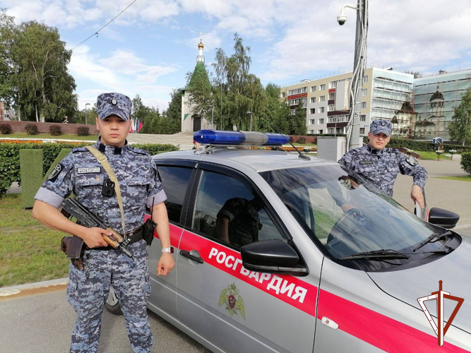 Экипаж Росгвардии пресек действия сургутянина, создававшего опасные ситуации на дороге (видео)