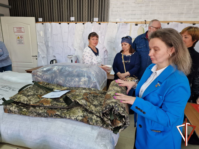 Росгвардейцы из Югры готовят очередную партию посылок участникам СВО