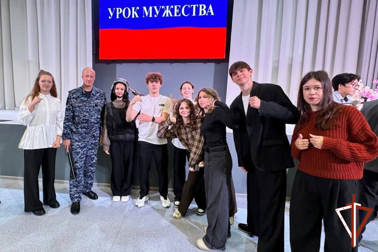 В Нижневартовске сотрудники Росгвардии провели ряд патриотических мероприятий