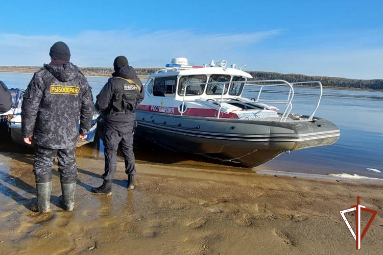 Скоростной патрульный катер Росгвардии задействован в патрулировании рек Югры (видео)