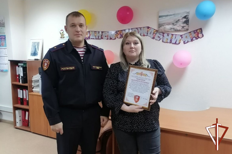 Офицеры вневедомственной охраны Росгвардии рассказали югорским журналистам о служебной деятельности подразделения