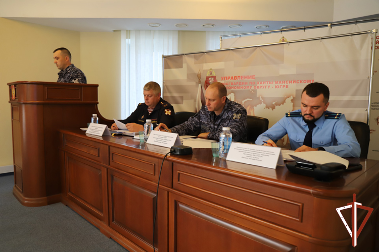 В столице Югры сотрудники государственного контроля Росгвардии провели совещание по вопросам безопасности объектов ТЭК