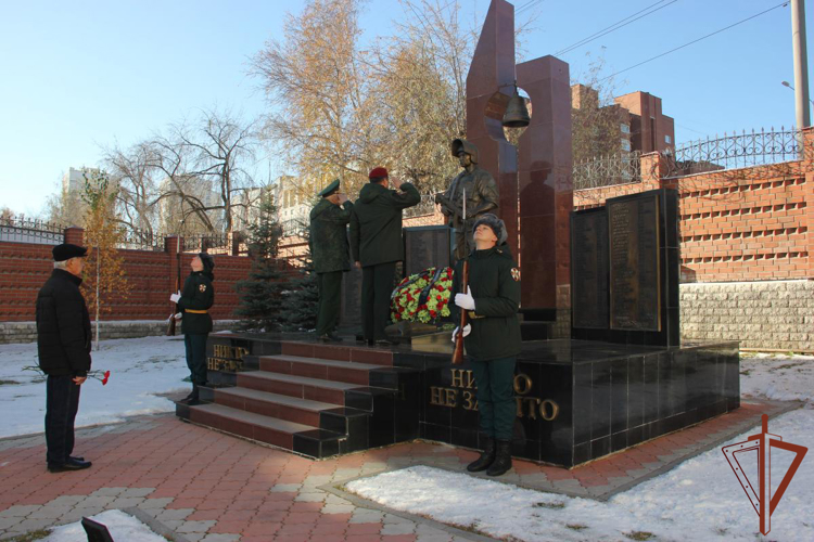 Уральский округ Росгвардии отмечает 44-ю годовщину со дня сформирования (видео)
