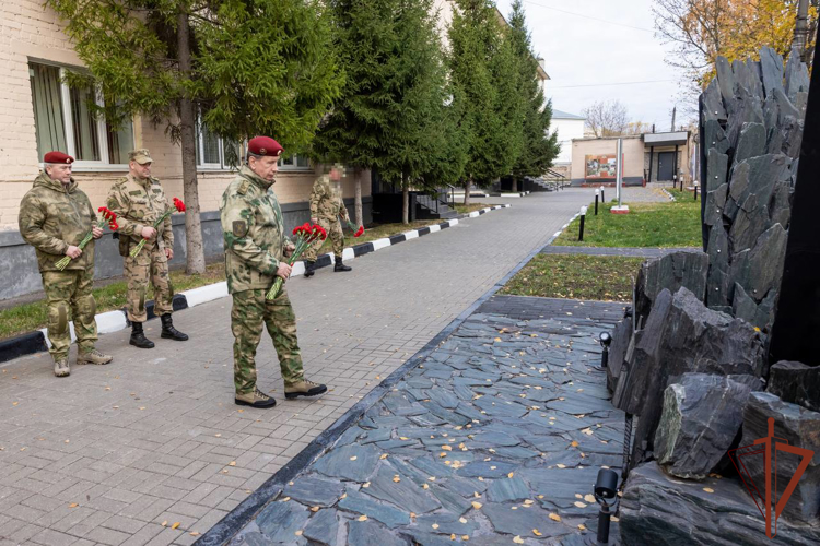 Генерал армии Виктор Золотов проверил выполнение боевых задач подразделениями Росгвардии в Курской области (видео)