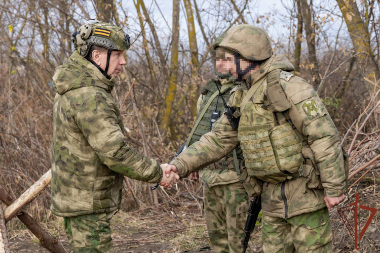 Генерал армии Виктор Золотов проверил выполнение боевых задач подразделениями Росгвардии в Курской области (видео)