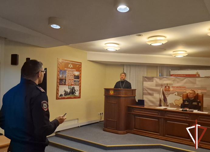 Начальник Управления Росгвардии по ХМАО – Югре провёл заседание оперативного штаба по обеспечению правопорядка в новогодние праздники