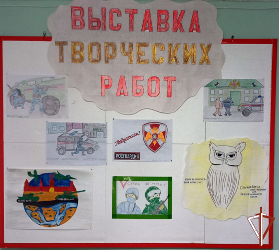 Росгвардия организовала выставку творческих работ школьников к 41 годовщине со Дня образования Игримского ОВО