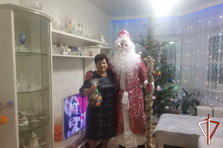 «Дед Мороз специального назначения» поздравил югорчан с Новым годом!