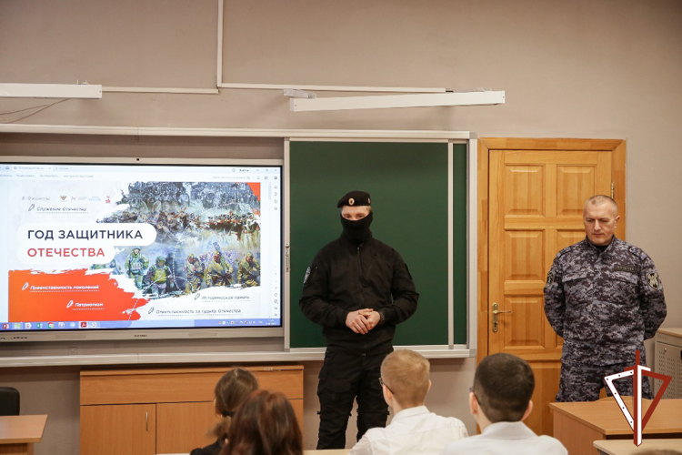 В Югре прошли мероприятия с подшефными школьниками, посвященные 82 годовщине со Дня разгрома советскими войсками немецко-фашистских войск в битве под Сталинградом