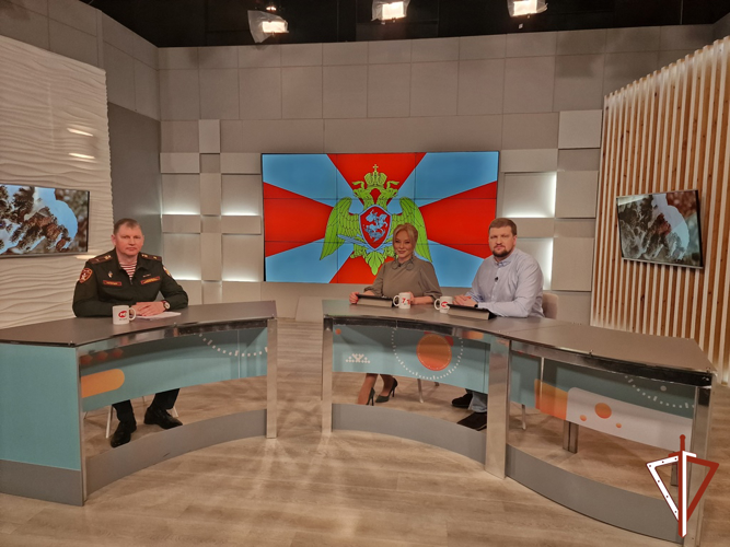 В Югре накануне профессионального праздника Росгвардия организовала цикл встреч с журналистами региона