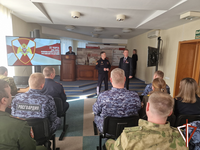В Югре военнослужащие и сотрудники Росгвардии приняли участие в торжественных мероприятиях ко дню образования ведомства