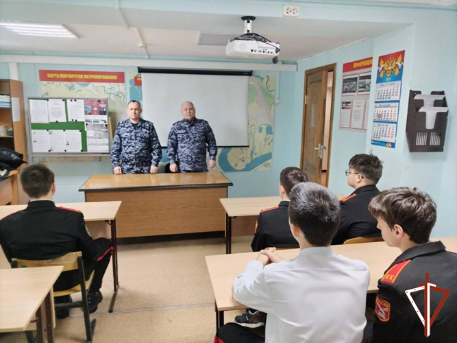 Росгвардия проводит профориентационные встречи в образовательных учреждениях Югры