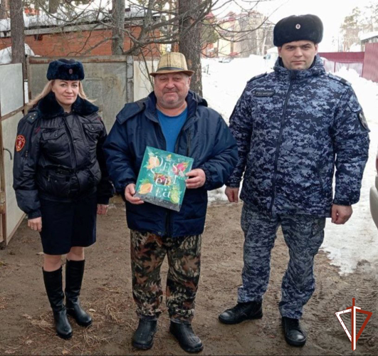 В Югре военнослужащие и сотрудники Росгвардии приняли участие в торжественных мероприятиях ко дню образования ведомства