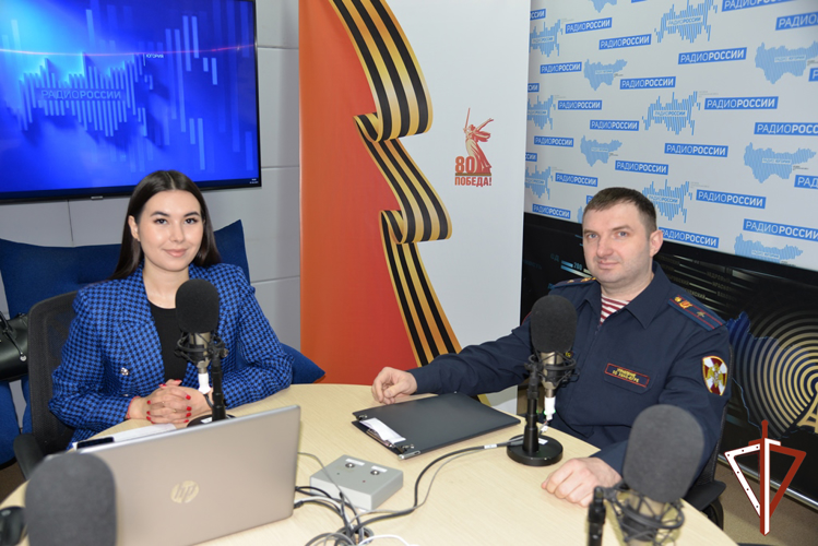 Офицер ведомственной пожарной охраны стал участником авторской радиопрограммы «Росгвардия. Всегда на страже»