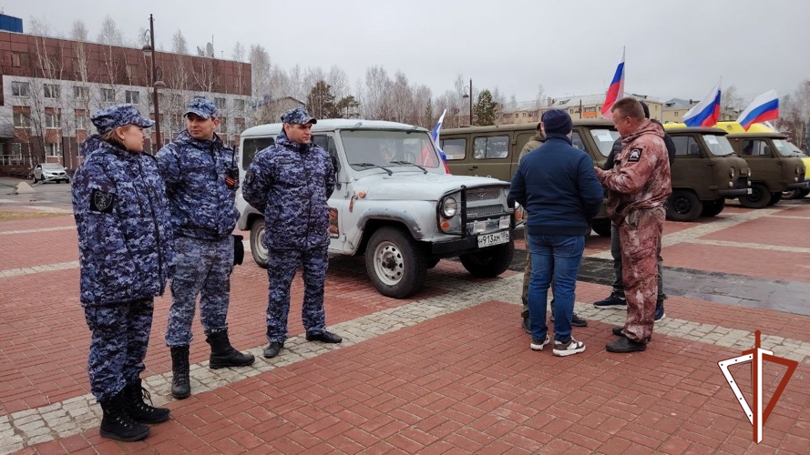 В Югре росгвардейцы организовали сбор гуманитарной помощи для нужд СВО