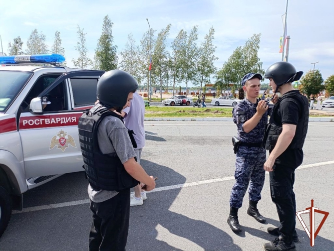 В Югре Росгвардия провела профориентационные мероприятия для  молодёжи на фестивале «Возрождение»