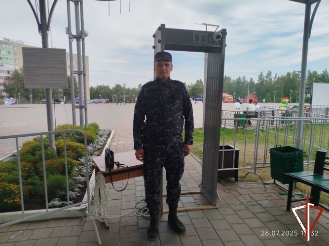В Югре Росгвардия обеспечила безопасность праздничных мероприятий, посвященных Дню города Мегиона