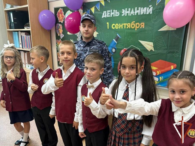 В Югре Росгвардия обеспечила безопасность мероприятий,  посвящённых Дню знаний  