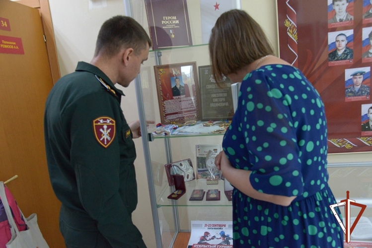 В   День военно-политических подразделений Росгвардия Югры встретилась с журналистами региональных СМИ
