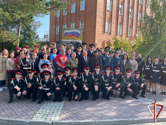 В Югре Росгвардия присоединилась к мероприятиям по случаю Дня солидарности в борьбе с терроризмом в Югре