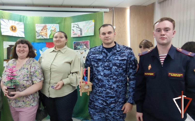 В Югре Росгвардия приняла участие в благотворительной акции по сбору средств на нужды СВО