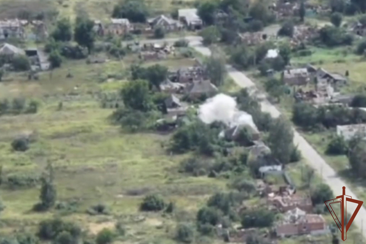 Росгвардия опубликовала кадры поражения объектов ВСУ под Волчанском (видео)
