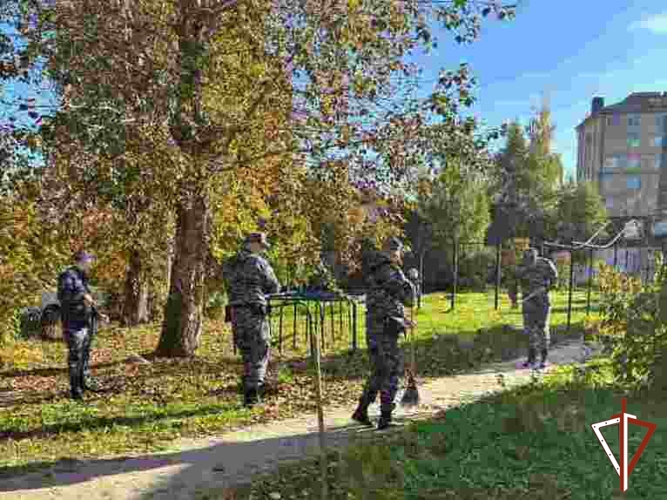 В Югре Росгвардия поддержала всероссийский экологический проект «Зеленая Россия»