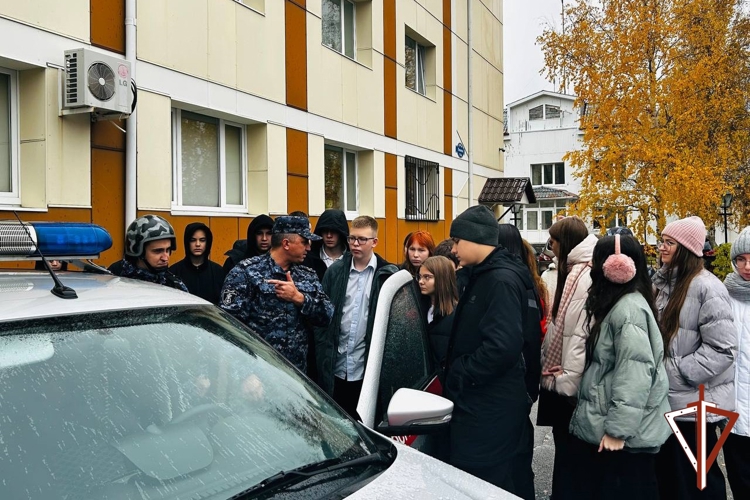 В Югре проходят патриотические мероприятия ко Дню образования вневедомственной охраны Росгвардии