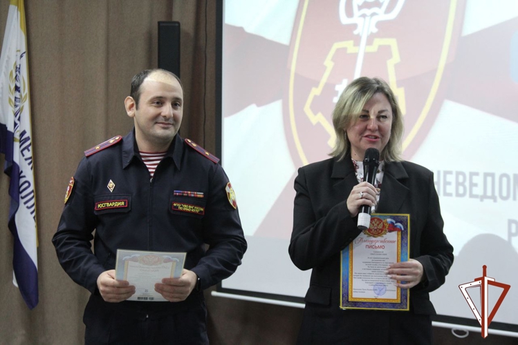 Журналисты рассказали о профессиональном празднике сотрудников вневедомственной охраны Росгвардии в Югре (видео)