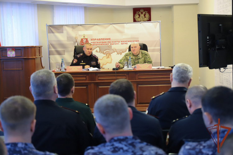 Командующий Уральским округом Росгвардии проинспектировал подразделения ведомства в Югре 