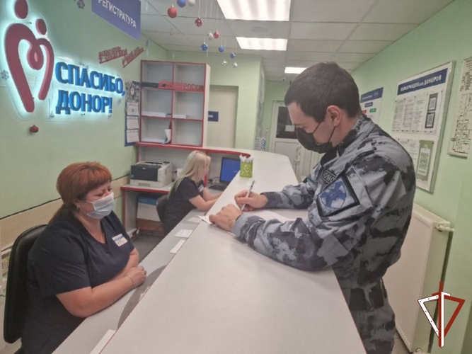 В Югре бойцы ОМОН «Стерх» Росгвардии пополнили банк донорской крови