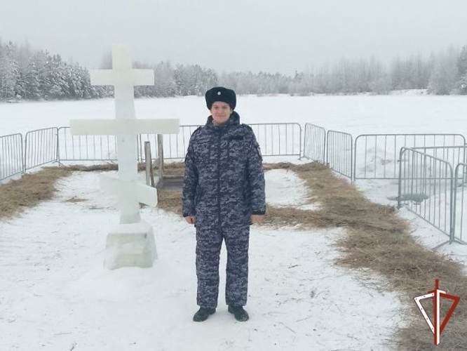В Югре Росгвардия обеспечила безопасность во время празднования Крещения Господня