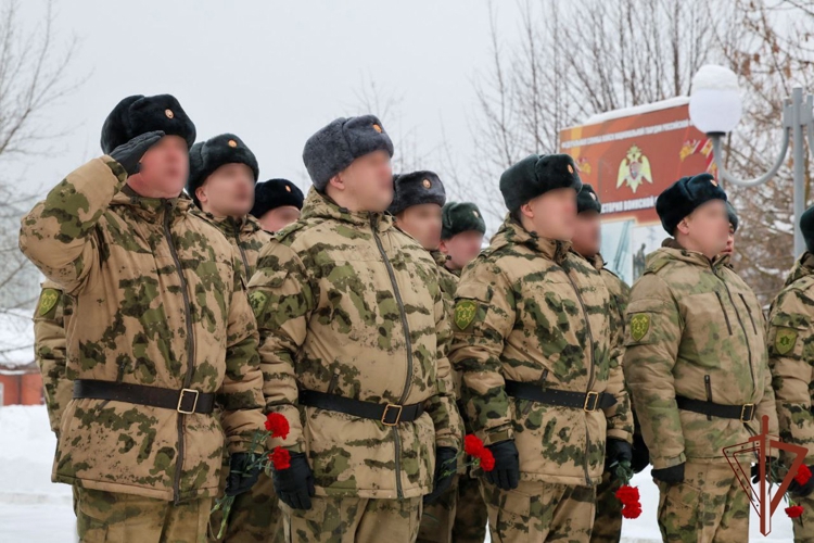  ЦИТО Росгвардии почтили память воинов-инженеров, погибших при исполнении воинского долга 