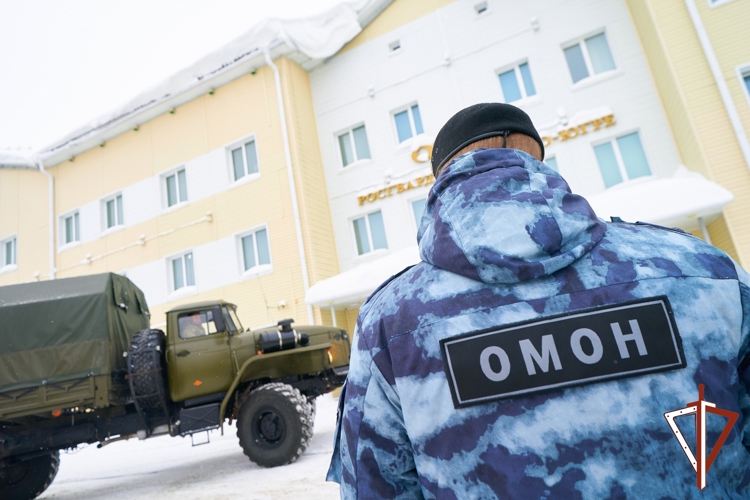 В Югре при содействии ОМОН Росгвардии задержан подозреваемый в получении крупной взятки (ВИДЕО)