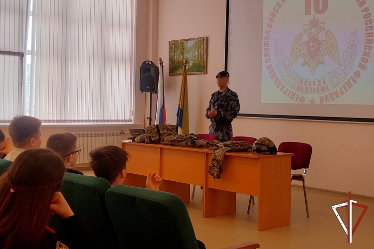 В Югре продолжается всероссийская акция «Дни Росгвардии», приуроченная к 10-летию ведомства и 215-й годовщине образования войск правопорядка (видео)