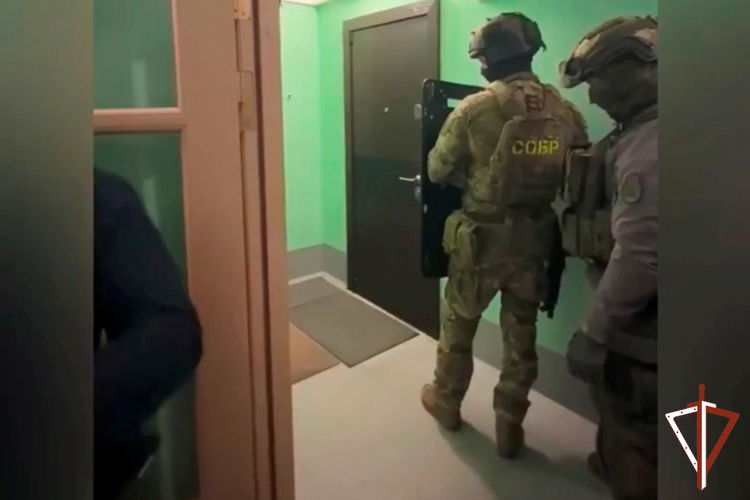 В Югре при силовой поддержке СОБР «Норд» Росгвардии задержаны подозреваемые в страховом мошенничестве
