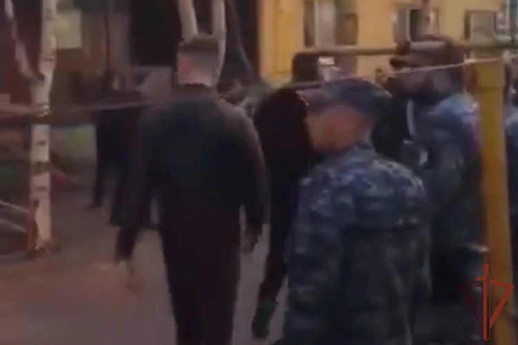 В Югре сотрудники Росгвардии помогли спасти людей на пожарах