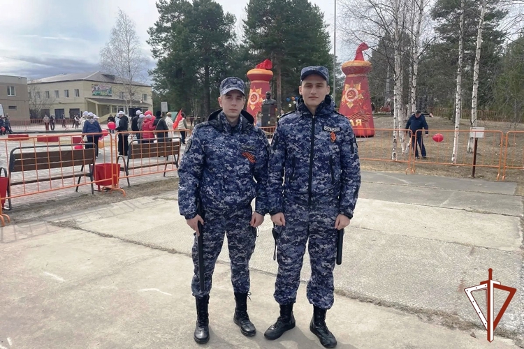 В Югре Росгвардия обеспечила охрану правопорядка на праздничных мероприятиях в честь Дня Победы  