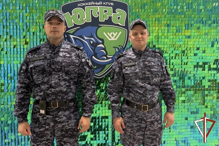 В Югре Росгвардия продолжает обеспечивать безопасность при проведении хоккейных матчей ВХЛ