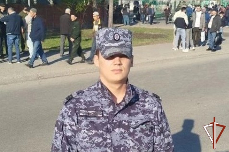 В Югре военнослужащие и сотрудники Росгвардии обеспечили безопасность граждан в период проведения религиозного праздника Курбан-байрам  