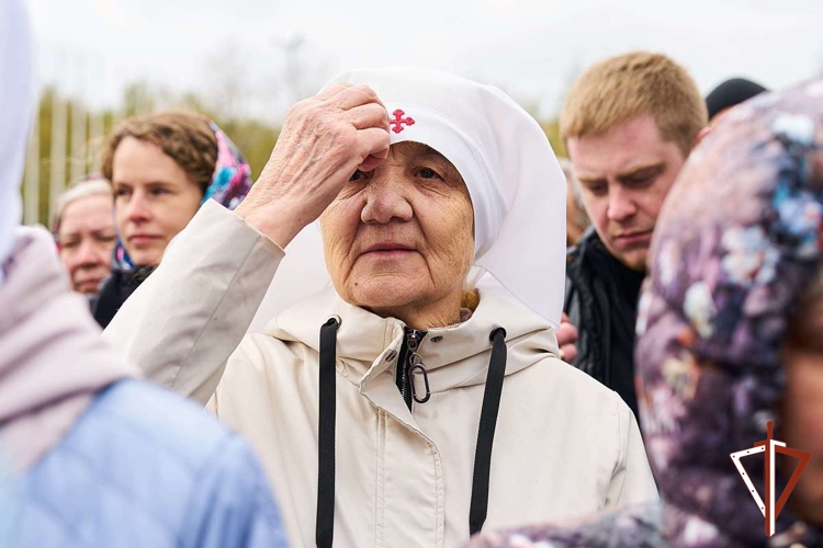 В Югре офицеры Росгвардии приняли участие в чине освящения креста и закладного камня в основание мемориального храма‑часовни в память о жителях Югры, ставших жертвами репрессий 1930‑х годов   